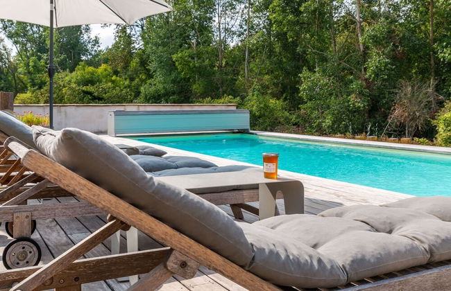 Charming Holiday Home in Yevre-la-ville With Pool - Foto 51