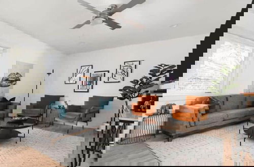Foto 25 - Crescent Furnished Apartments v2