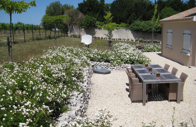 Chic Apartment in Segonzac With Swimming Pool - Photo 25