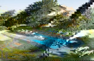 Foto 1 - Rustic Holiday Home in Citta di Castello With Swimming Pool