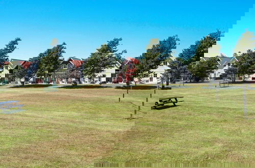 Foto 43 - 6 Person Holiday Home on a Holiday Park in Blavand