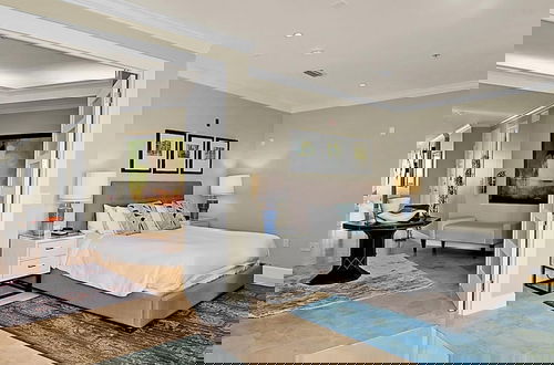 Photo 14 - Luxury Penthouse Condo With 360 Oceanviews