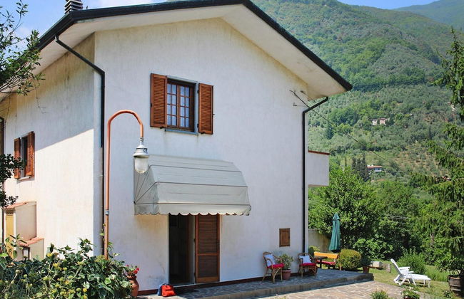 Holiday Home in Camaiore With Mountain Views - Foto 1