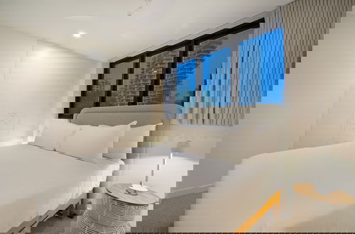 Photo 3 - The Shores Surfers Paradise Apartments