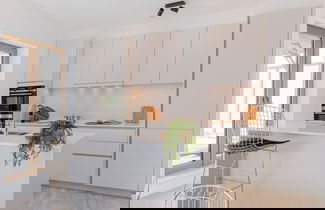 Foto 2 - Beautifully Decorated Apartment Close to the sea