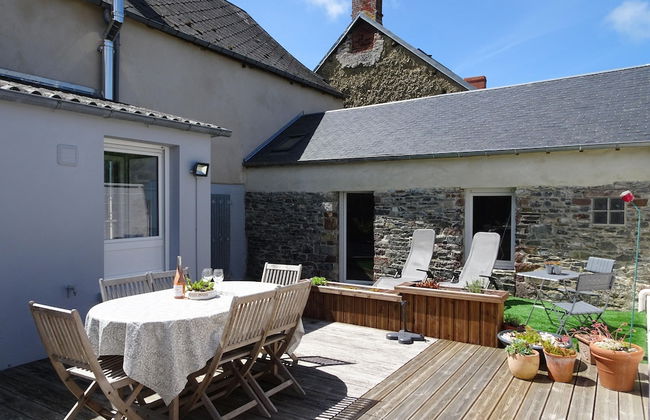 Stone House in Bricqueville Near Sandy Beach - Foto 1