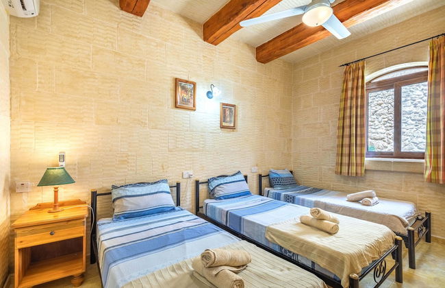Ta Debora 3 Bedroom Villa With Private Pool - Photo 3