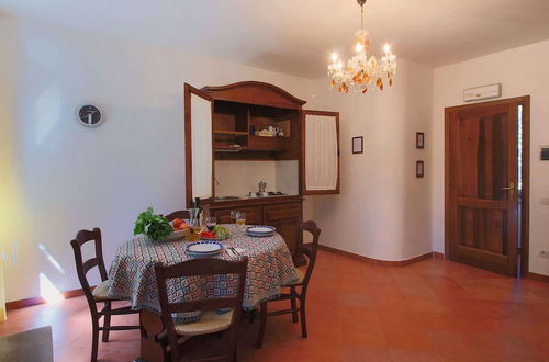 Foto 5 - Stunning Farmhouse with Swimming Pool & Hot Tub in Umbria