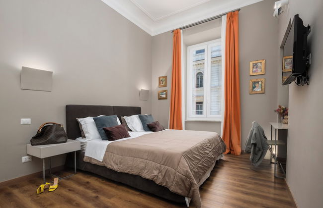 The Roman Empire Guesthouse - Photo 35
