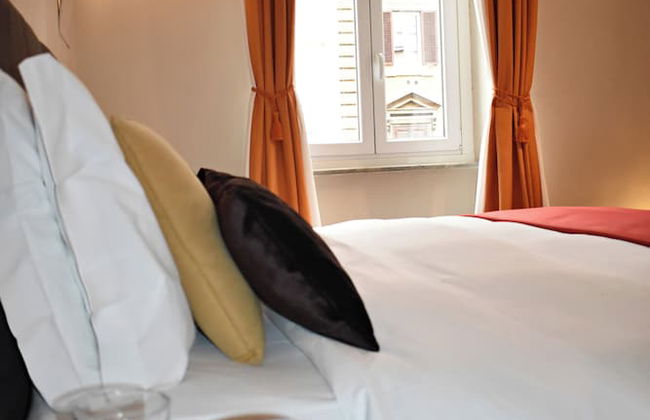 The Roman Empire Guesthouse - Photo 23