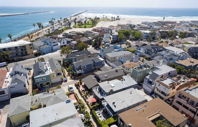 Mission Point 2 by Avantstay Mission Beach Home w/ Large Balcony Steps to Beach! - Foto 25