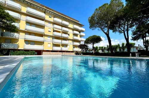 Foto 6 - Flat With Shared Pool, Lift, for 4 Guests-beahost