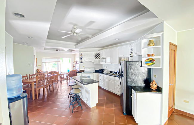 Sea Vue Luxury Vacation Condominiums - Photo 35