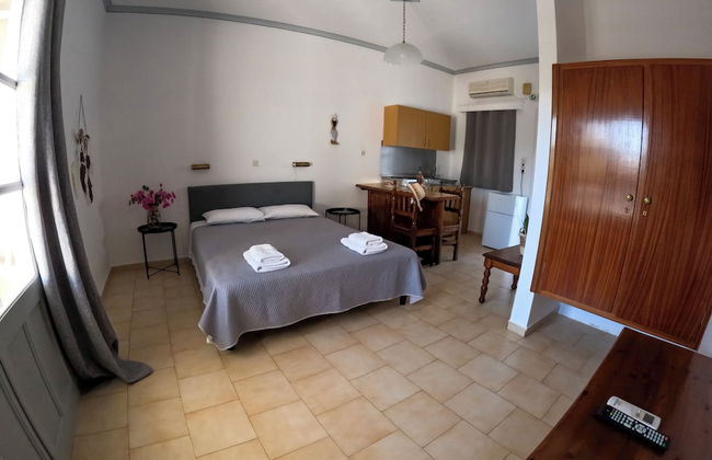 Irene Hotel - Photo 11