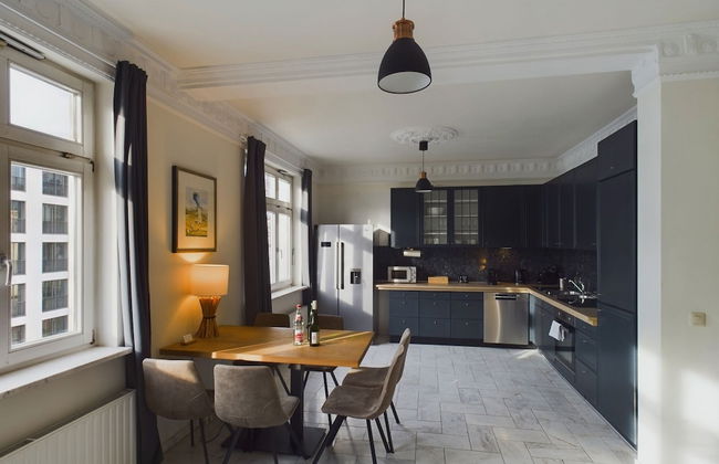 Art Apartments - Photo 29
