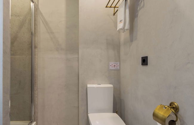 Secret Apartments - Photo 73