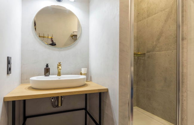 Secret Apartments - Photo 72