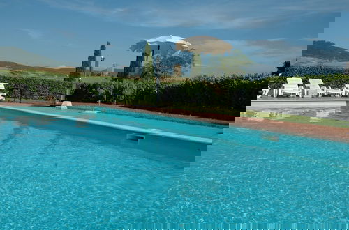 Foto 53 - Modern Farmhouse in Pienza With Pool