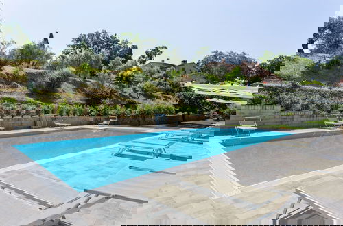 Foto 74 - Lavish Holiday Home in Volterra With Pool