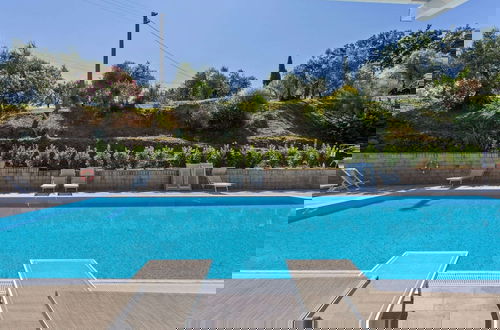 Foto 43 - Lavish Holiday Home in Volterra With Pool