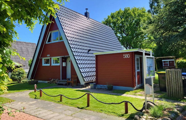 Gemutliches Ferienhaus an der Ostsee in Damp - Photo 1