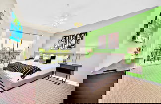 Foto 2 - Upstay - Pet-friendly Suite w Hot Tub Pool Sauna