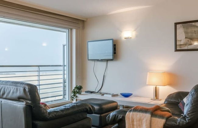 Spacious Apartment With Terrace and Sea-view - Photo 20