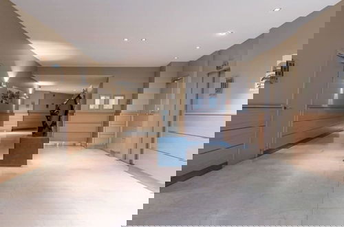 Foto 30 - Spacious Apartment With Terrace and Sea-view
