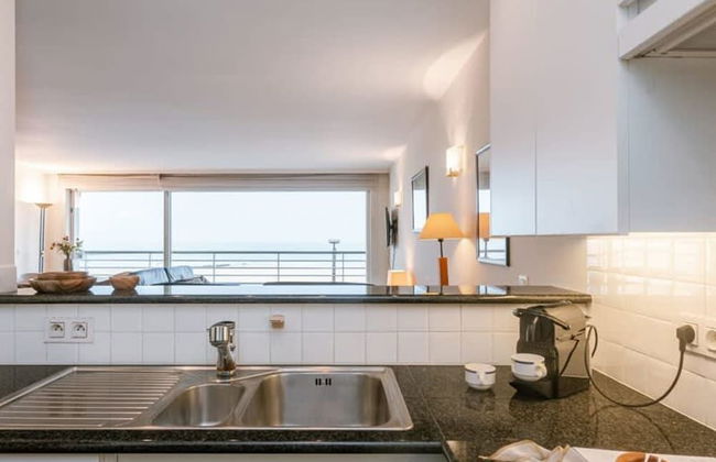 Spacious Apartment With Terrace and Sea-view - Photo 18