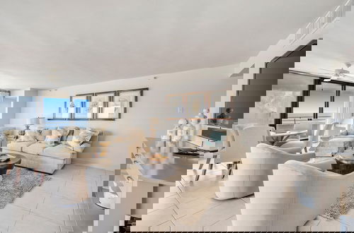 Foto 18 - Eden East 604