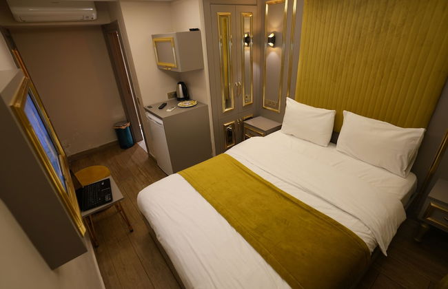 Taksim La Marino Hotel - Photo 10