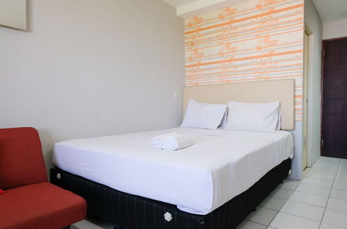 Photo 2 - Homey Studio At Apartment Emerald Towers Bandung