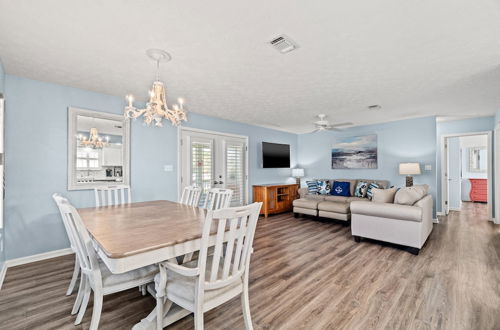 Photo 22 - Contemporary Bungalow / West End PCB / Available Now! / Perfect for Family