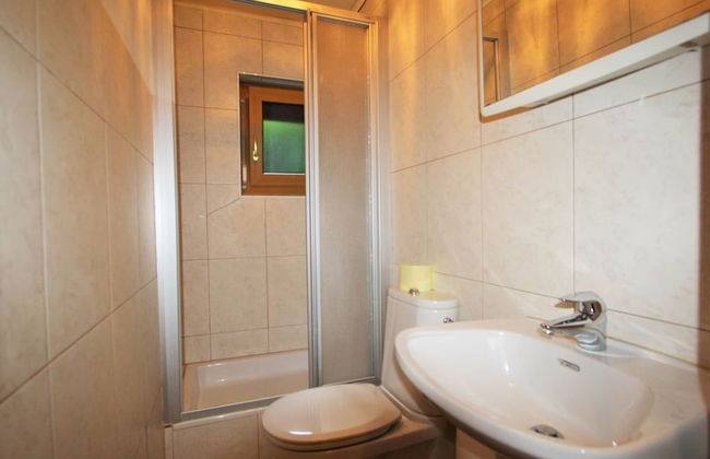 Queitly Located Chalet near Resort Center of Nassfeld - Foto 11
