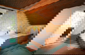 Foto 3 - Queitly Located Chalet near Resort Center of Nassfeld