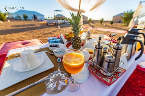 Photo 23 - Room in Bungalow - Splendid Desert Saharian Luxury Camp in Quiet and Idyllic Sand Dunes