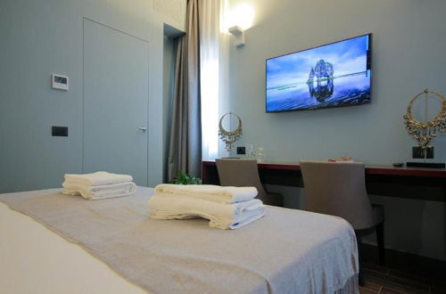 Photo 27 - Castel Sant Angelo Luxury Rooms & Tour