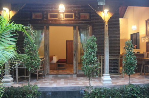 Photo 4 - Prayatna Villas