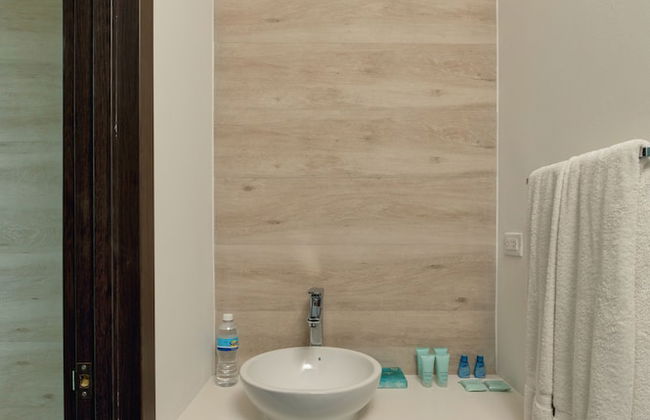 Ocean One Roatan - Photo 48