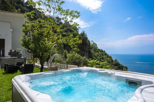 Photo 5 - Villa Donna Rachele - Sea View Jacuzzi and Free Parking