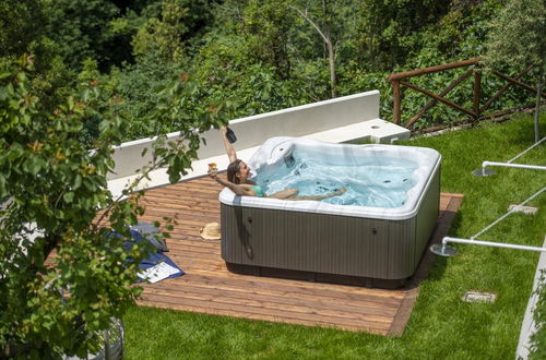 Photo 8 - Villa Donna Rachele - Sea View Jacuzzi and Free Parking