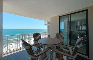 Photo 1 - Stunning Views, 3bd/2ba w/ Private Balcony