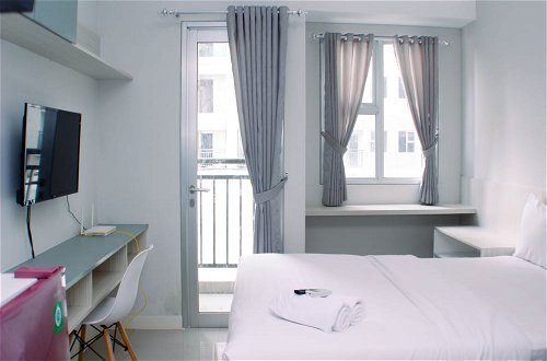 Foto 2 - Good Deal And Restful Studio Apartment Transpark Juanda