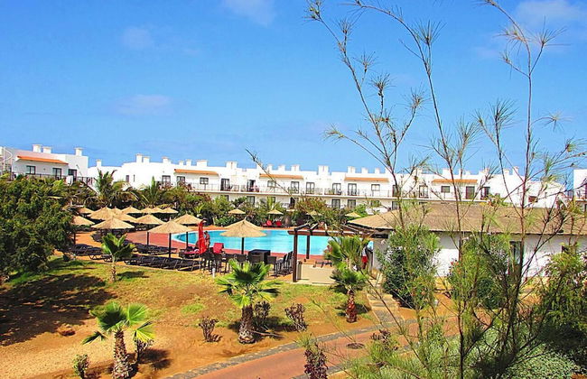 Relaxing 2 Bed Apartment With Pool View Sol Dunas - Photo 11