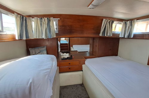 Foto 4 - The Rose 37ft Lakeside Yacht inc Hot Tub