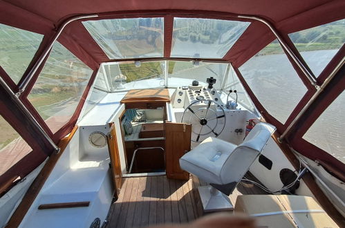 Foto 7 - The Rose 37ft Lakeside Yacht inc Hot Tub