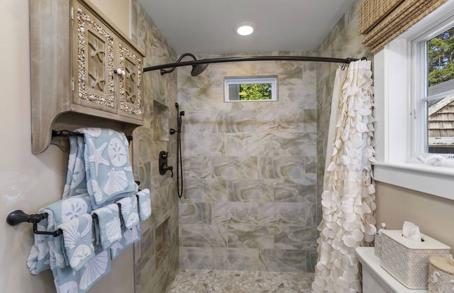 Glamorous Cabana - Photo 25