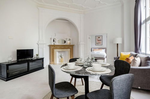 Photo 12 - The Pavilion Road Suite Next to Sloane Square