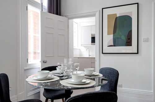 Photo 3 - The Pavilion Road Suite Next to Sloane Square