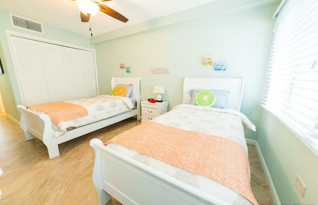 Gorgeous Ocean Views! Welcome to Bella Breeze! BeachFront 2BR 2BA - Photo 1